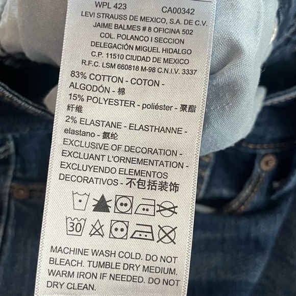 Levi’s Signature medium Wash distressed cropped & cuffed jeans Women’s size 8 - Picture 9 of 15